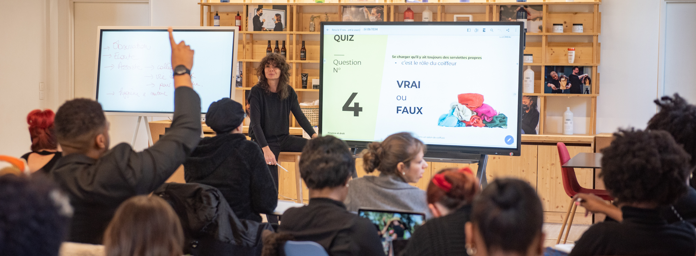 Etudiants en cours de Management